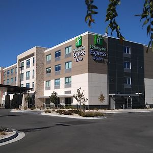 Holiday Inn Express & Suites Boise Airport, An Ihg Hotel